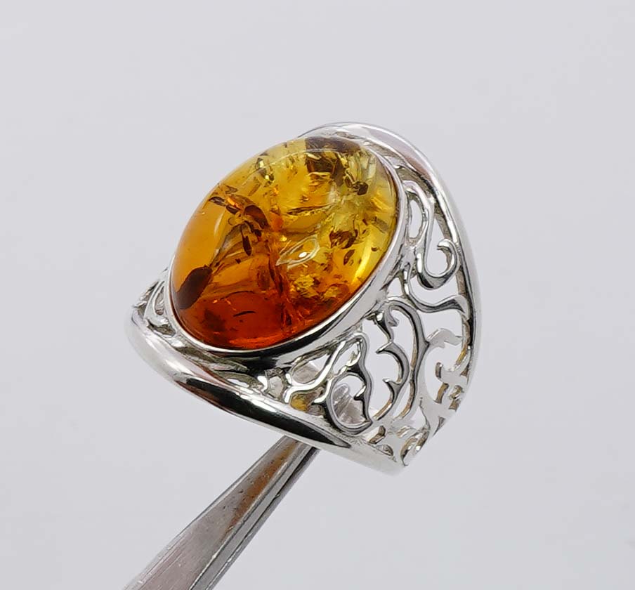 925 Solid Sterling Silver Natural Baltic Amber Ring - 6.8 Grams