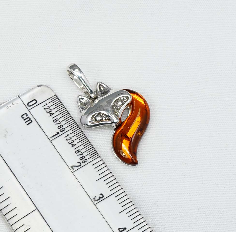 925 Solid Sterling Silver Natural Baltic Amber Chain Pendant-19.2 Inches