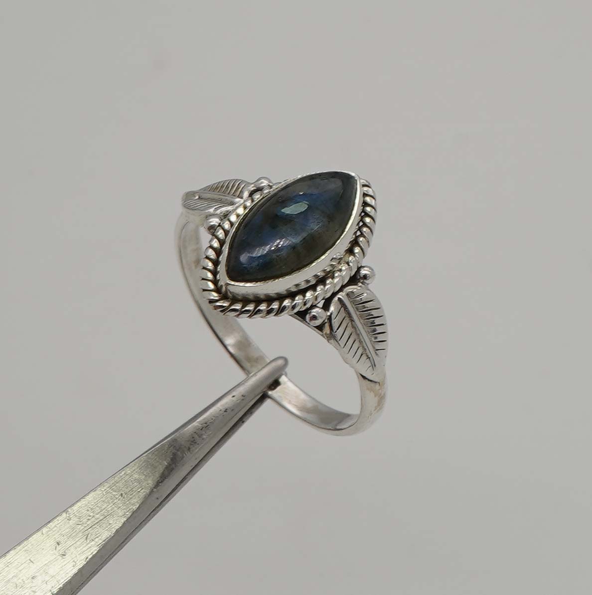 925 Solid Sterling Silver Ring - 3 Gram