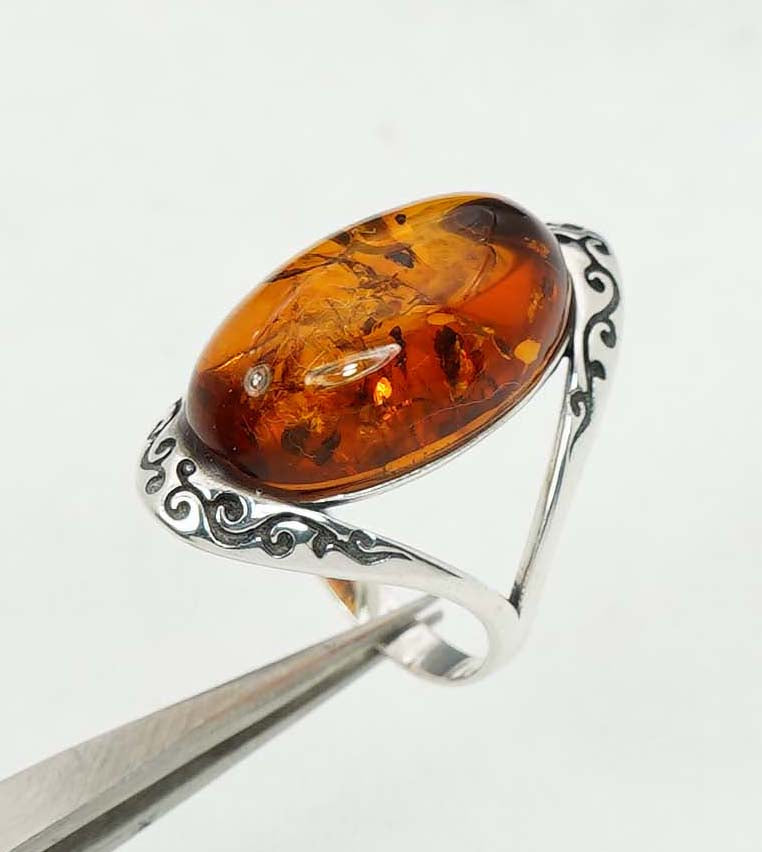 925 Solid Sterling Silver Natural Baltic Amber Ring - 4 Grams