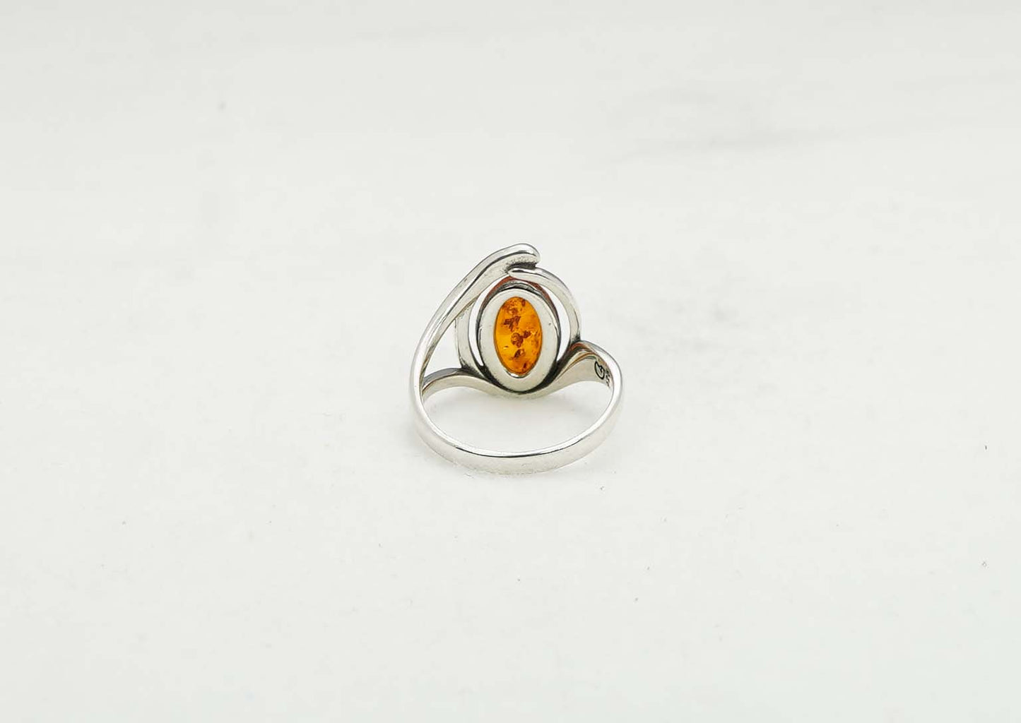 925 Solid Sterling Silver Natural Baltic Amber Ring - 3.6 Grams