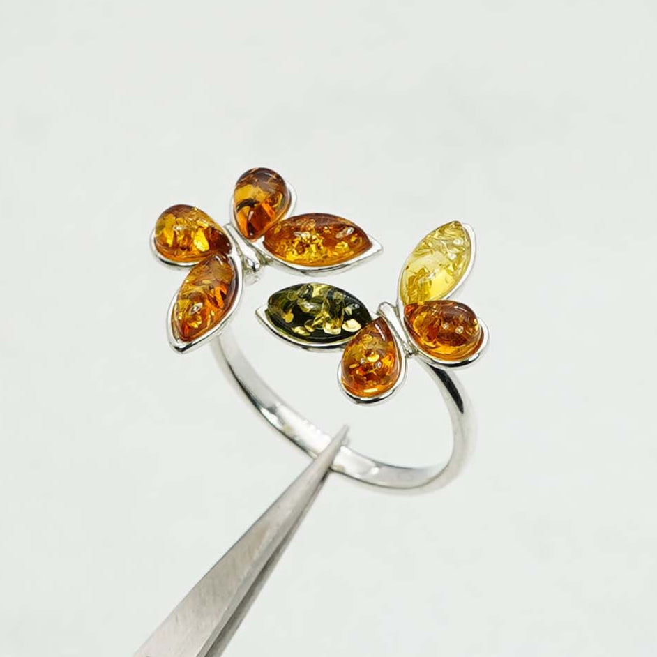 925 Solid Sterling Silver Natural Baltic Amber Ring- 4 Grams