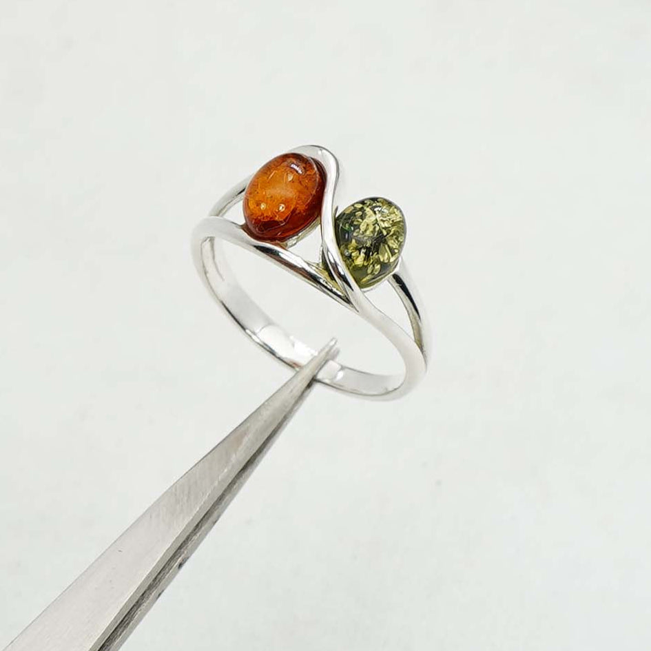 925 Solid Sterling Silver Natural Baltic Amber Ring- 3.3 Grams
