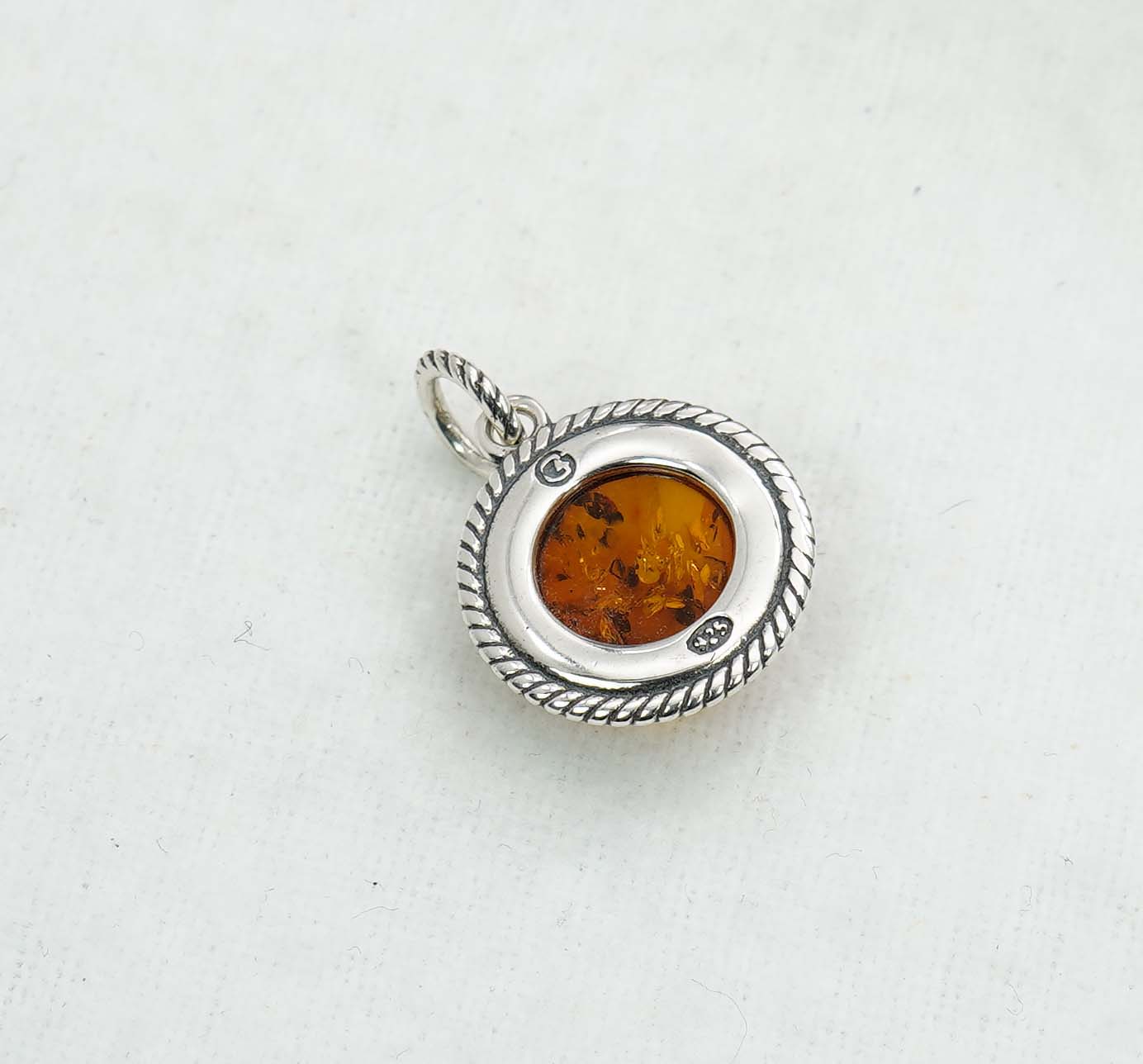 925 Solid Sterling Silver Natural Baltic Amber Pendant - 2.4 Gram