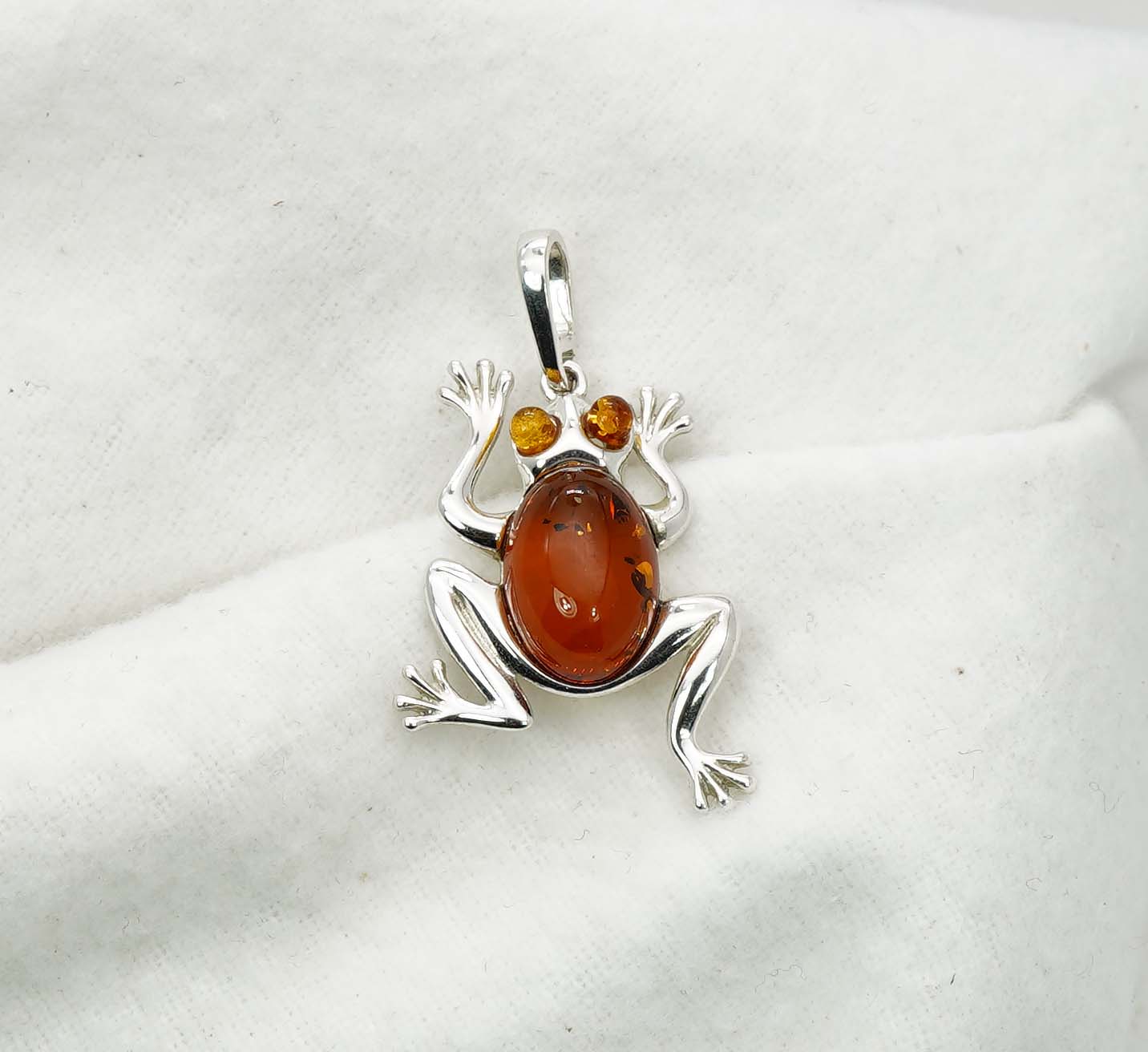 925 Solid Sterling Silver Natural Baltic Amber Pendant 4.5 Gram