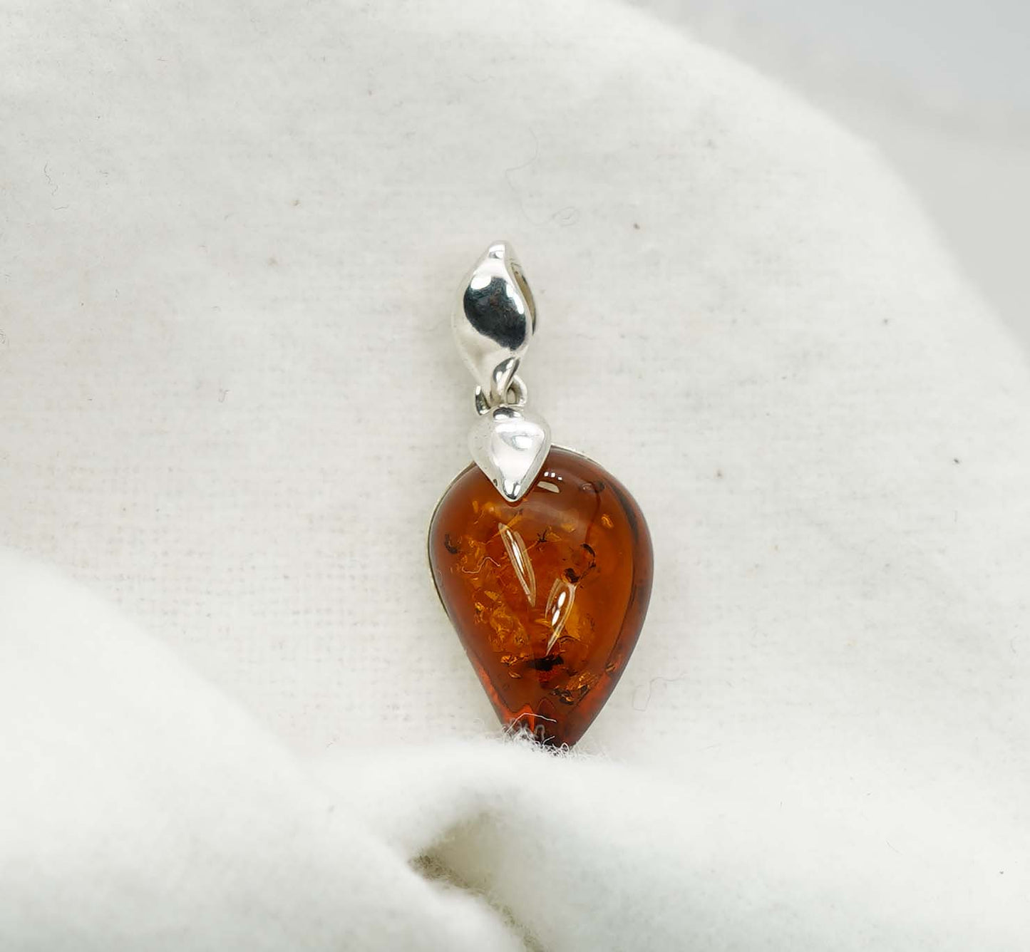 925 Solid Sterling Silver Natural Baltic Amber Pendant 2 Gram