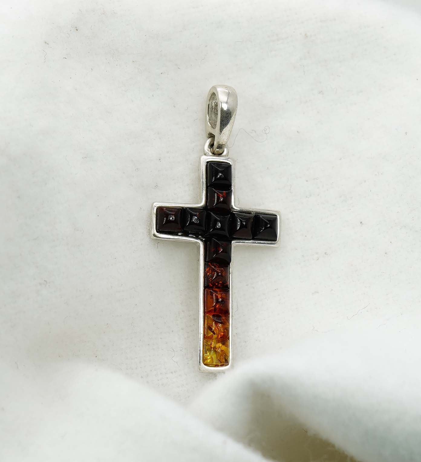 925 Solid Sterling Silver Natural Baltic Amber Pendant 2.2 Gram