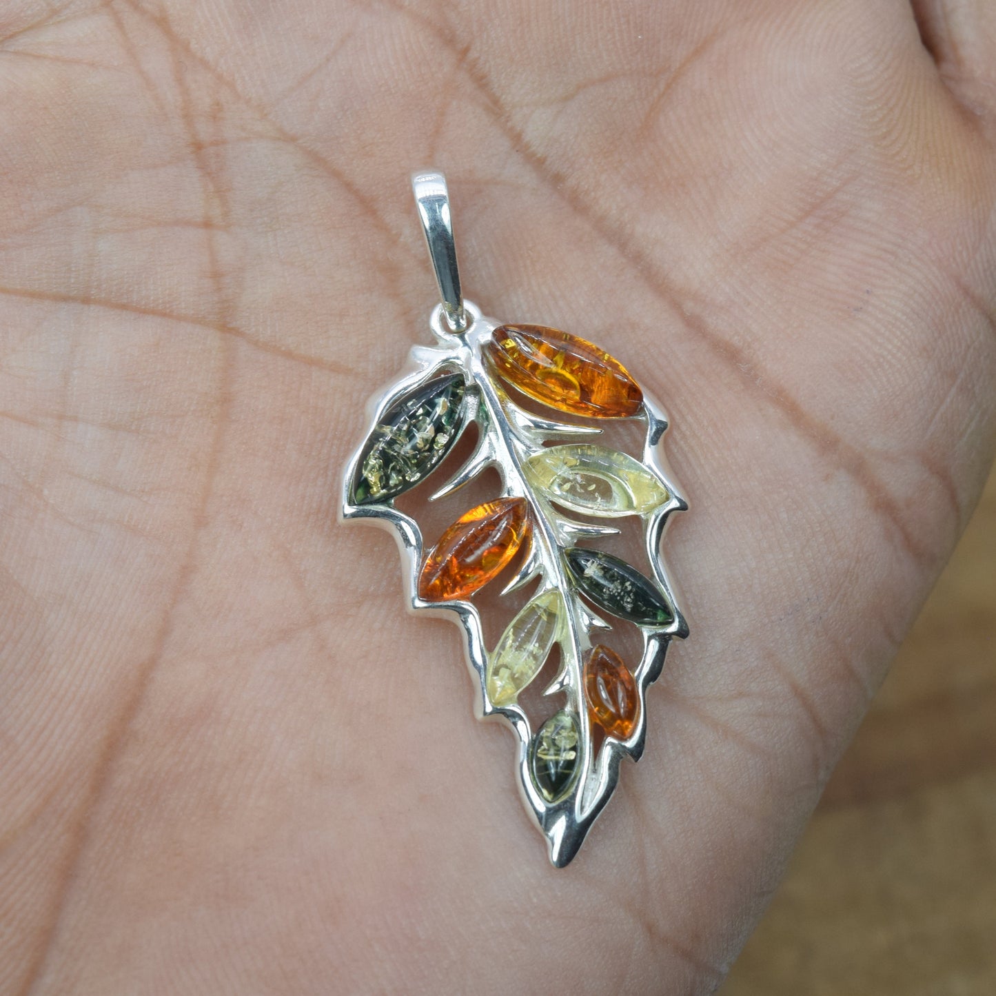 925 Solid Sterling Silver Natural Baltic Amber Pendant 3.5 Gram