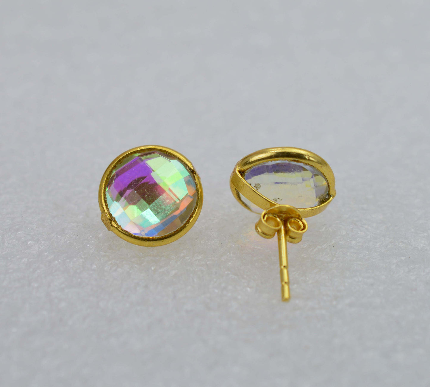 925 SOLID STERLINGSILVER 24CT GOLD OVERLAY RAINBOW MYSTIC QUARTZ STUD EARRING