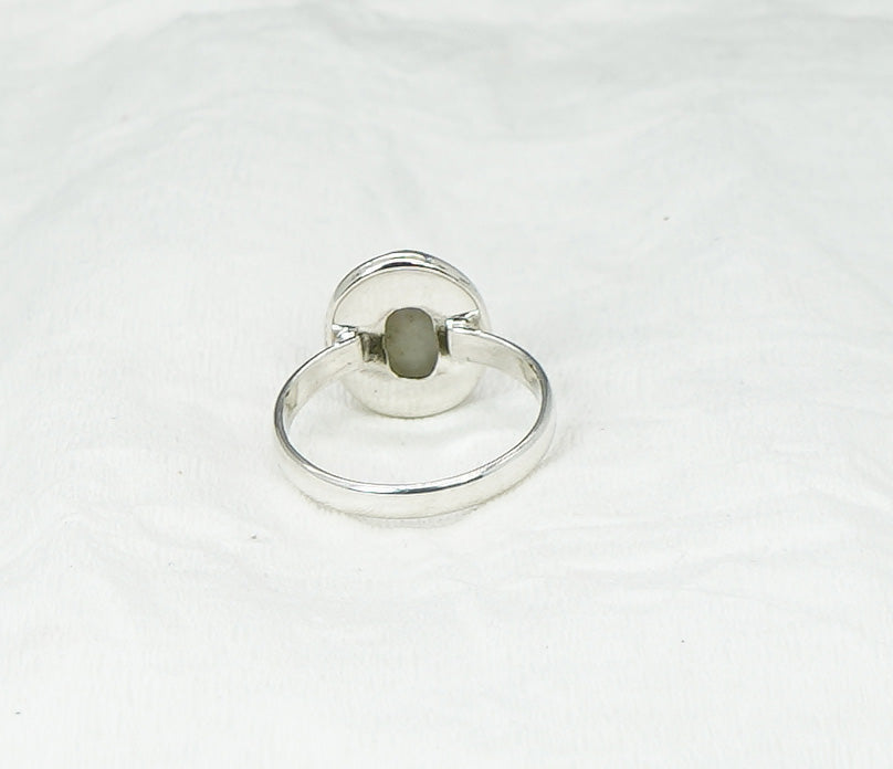 925 Solid Sterling Silver White Rainbow Moonstone Ring - 8 US