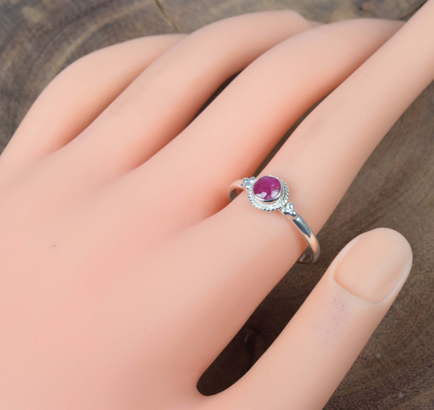 925 Solid Sterling Silver Faceted Simulated Ruby Ring-6 US