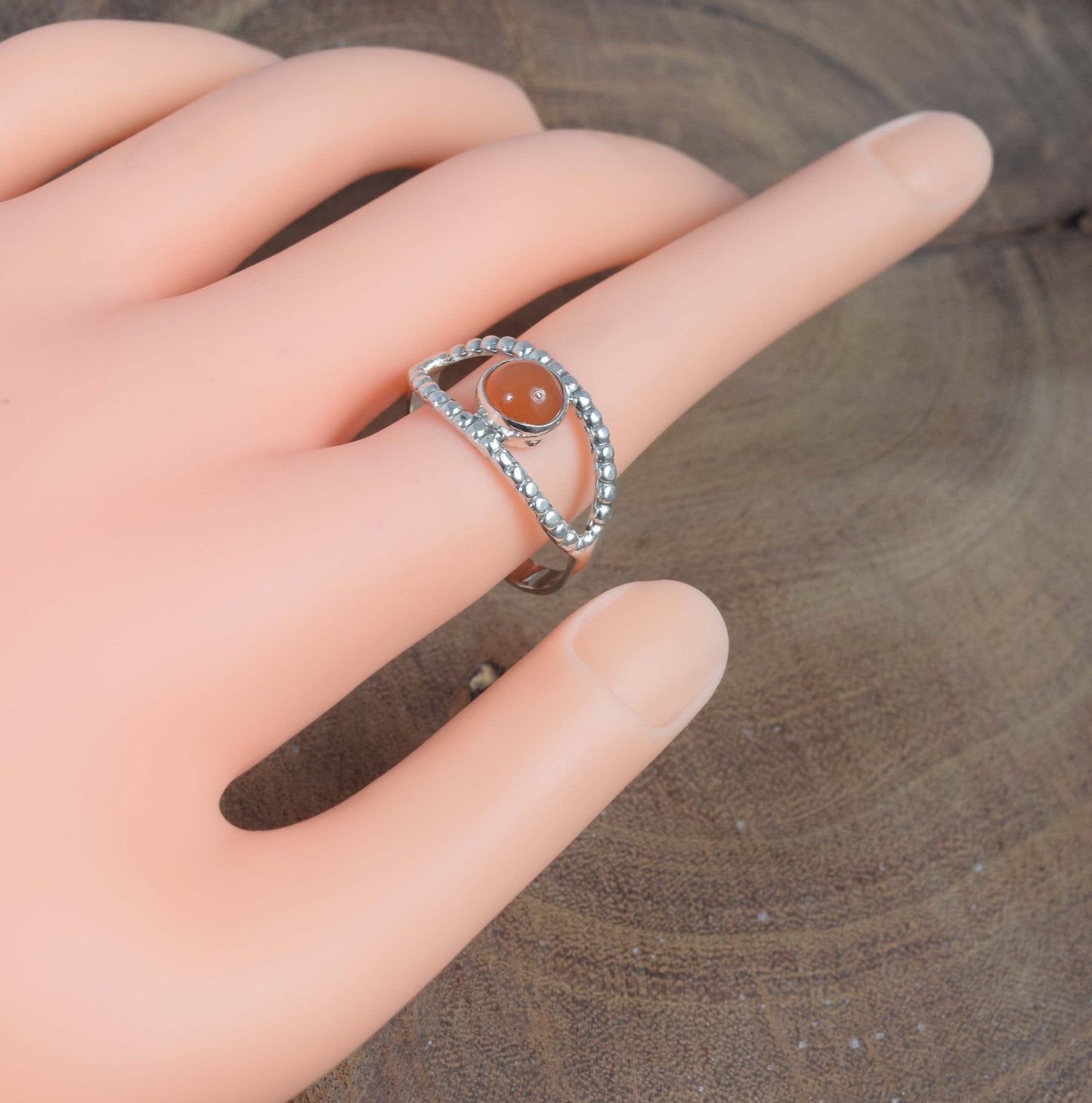 925 Solid Sterling Silver Red Carnelian Ring -11 us