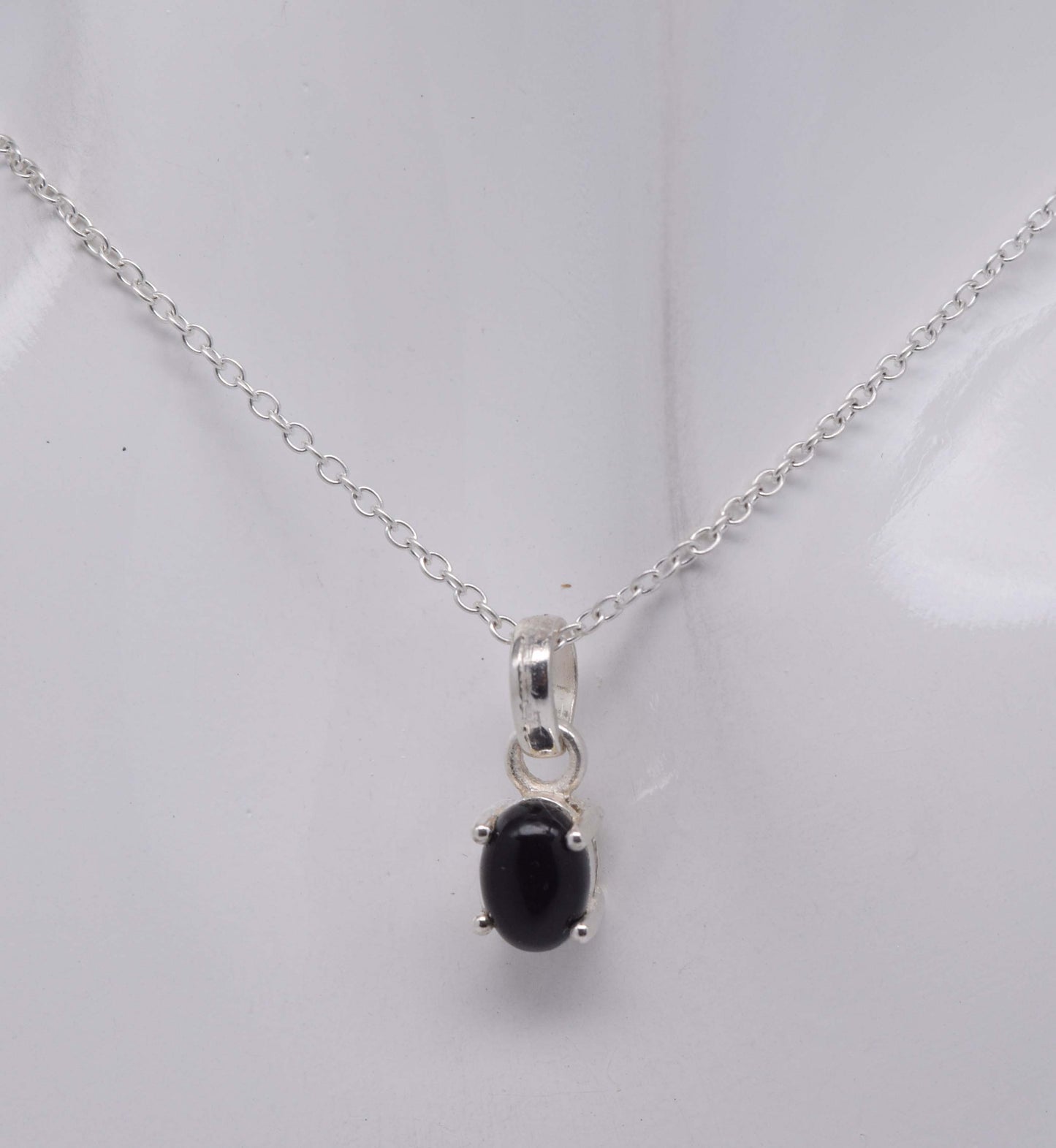 925 Solid Sterling Silver Black Onyx Chain Pendant-18.6 Inch