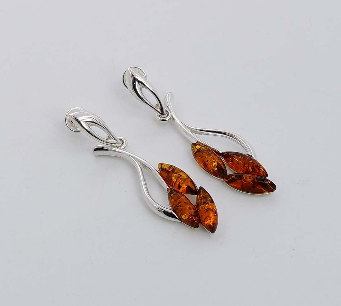 925 Solid Sterling Silver Natural Baltic Amber Stud Earring - 5.5 Grams