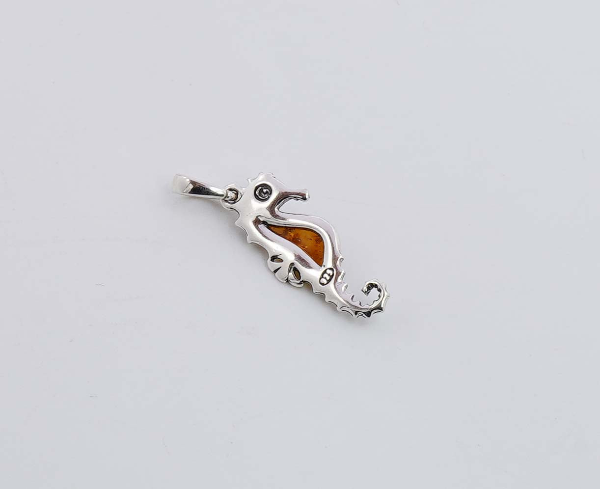 925 Solid Sterling Silver Natural Baltic Amber Seahorse Pendant - 2.4 Grams