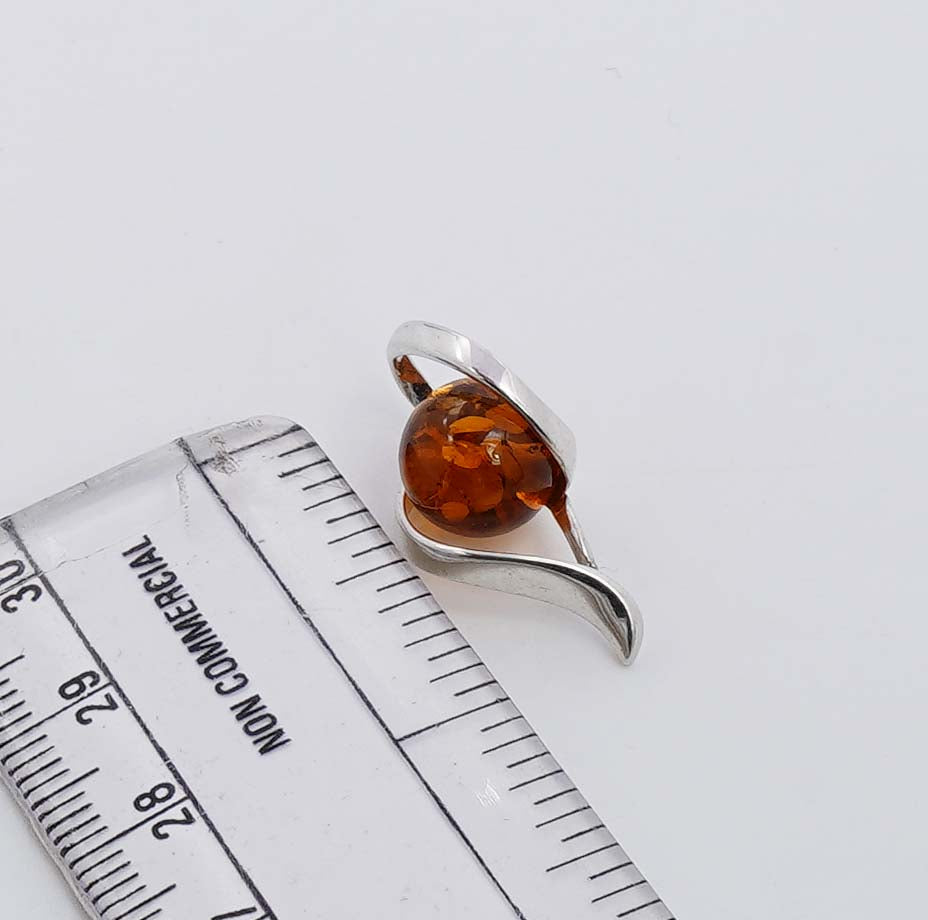 925 Solid Sterling Silver Natural Baltic Amber Pendant - 2.2 Grams