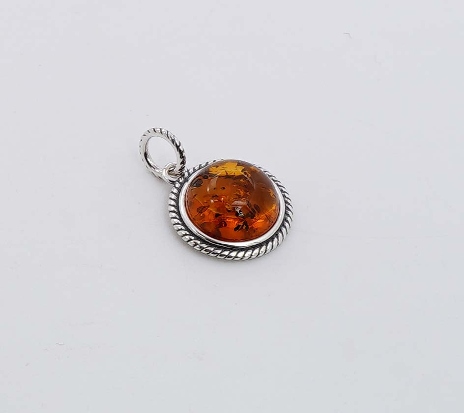 925 Solid Sterling Silver Natural Baltic Amber Pendant - 2.4 Gram