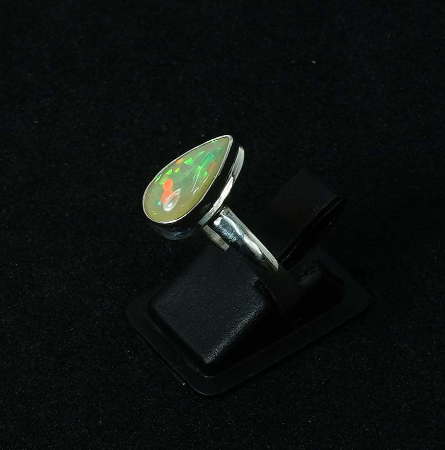 925 Solid Sterling Silver Natural Ethiopian Opal Ring - 4.5 Grams