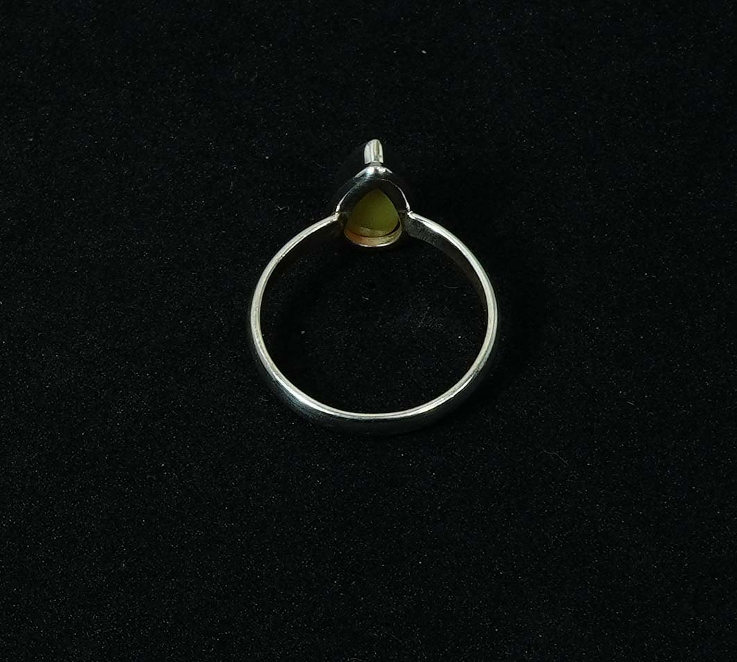 925 Solid Sterling Silver Natural Ethiopian Opal Ring - 4.5 Grams