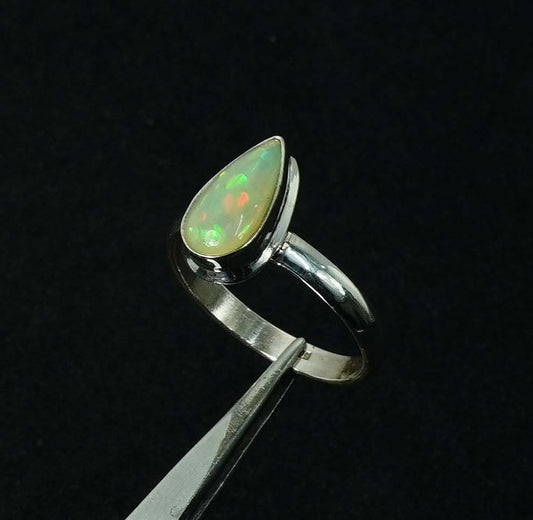 925 Solid Sterling Silver Natural Ethiopian Opal Ring - 4.5 Grams