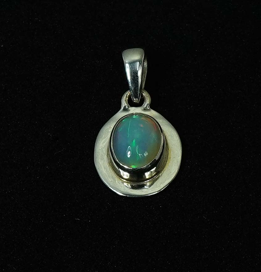 925 Solid Sterling Silver Natural Ethiopian Opal Pendant - 4 Grams