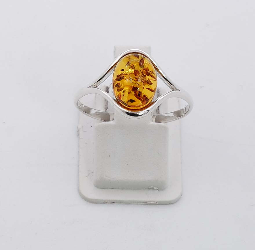 925 Solid Sterling Silver Natural Baltic Amber Ring - 2 Grams