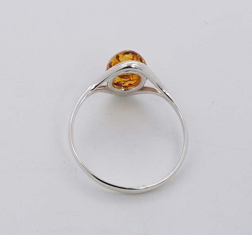 925 Solid Sterling Silver Natural Baltic Amber Ring - 2 Grams