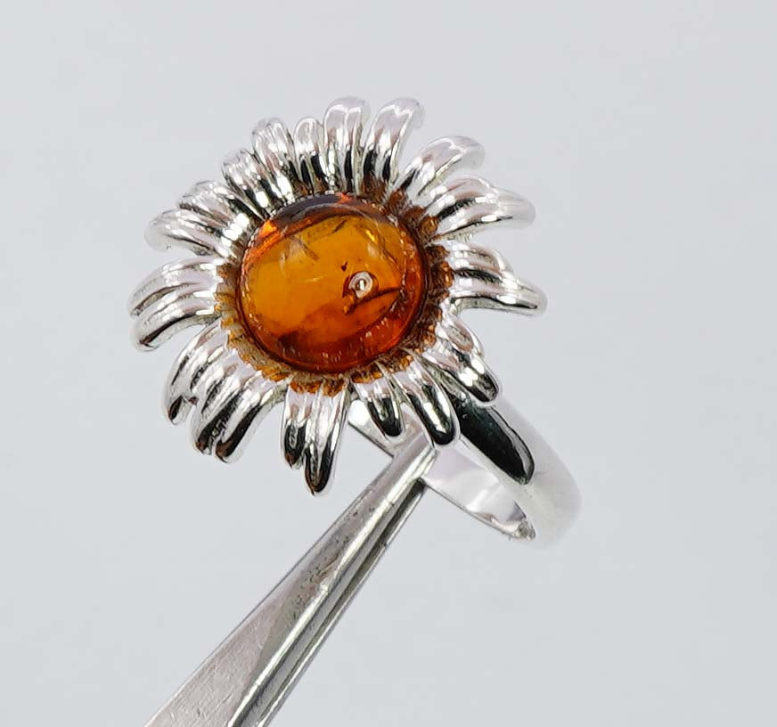 925 Solid Sterling Silver Natural Baltic Amber Sunflower Ring - 4.2 Grams