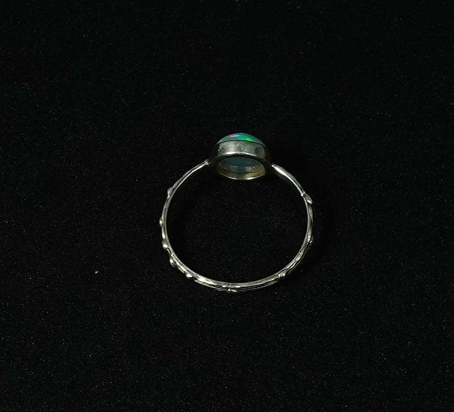 925 Solid Sterling Silver Natural Ethiopian Opal Ring - 2.5 Grams