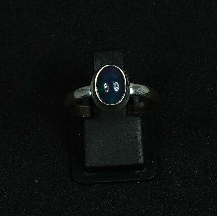 925 Solid Sterling Silver Natural Black Ethiopian Opal Ring - 3.2 Grams