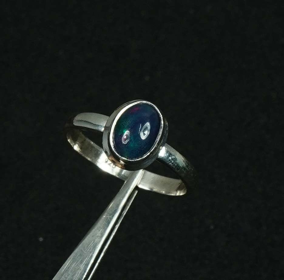 925 Solid Sterling Silver Natural Black Ethiopian Opal Ring - 3.2 Grams