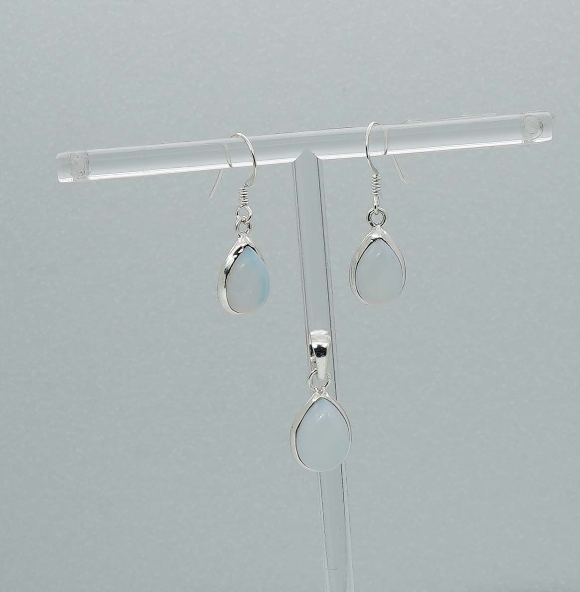 925 Solid Sterling Silver Hook Earring Pendant Set - 5.8 Grams