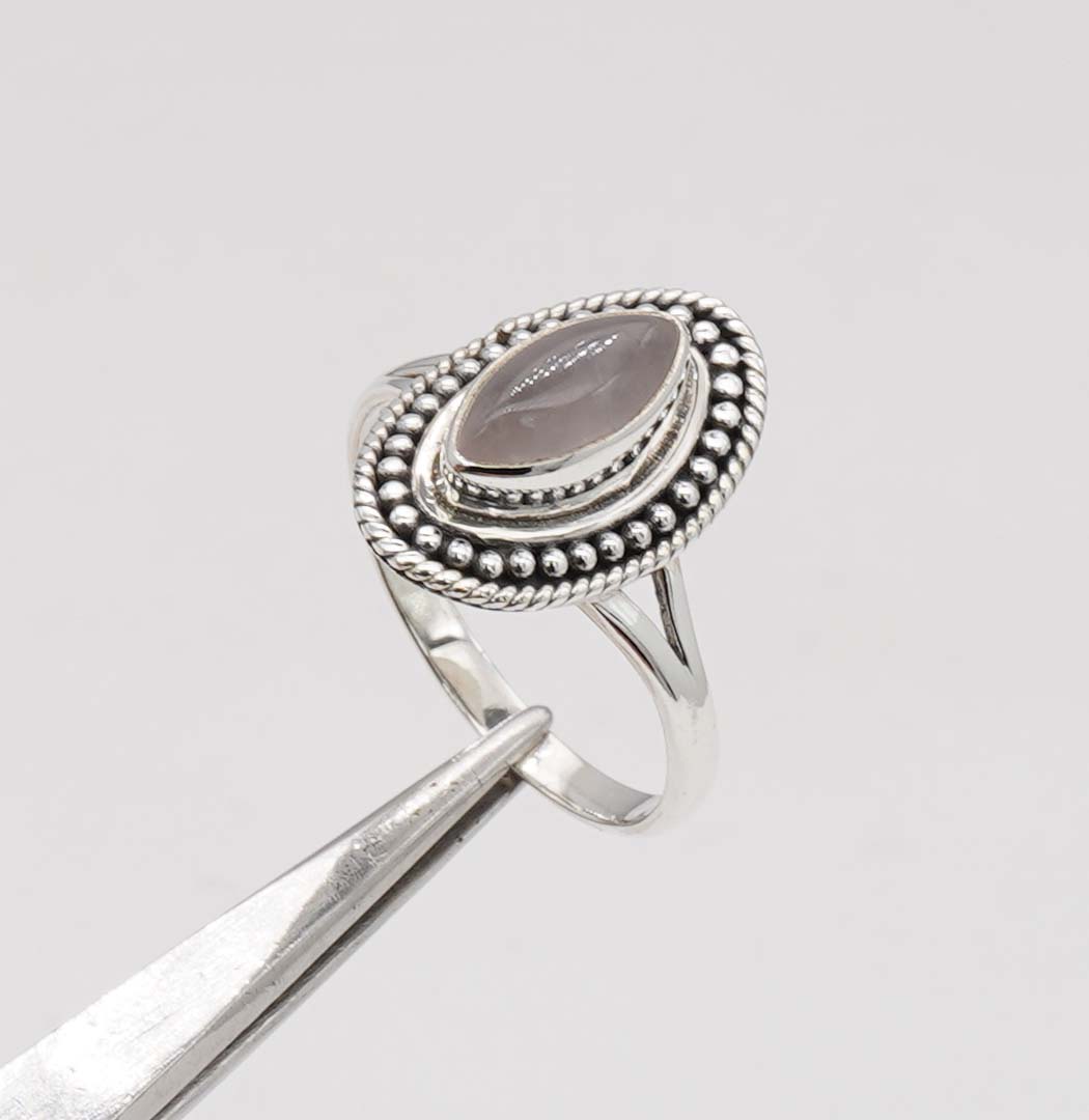 925 Solid Sterling Silver Designer Ring - 3.5 Grams