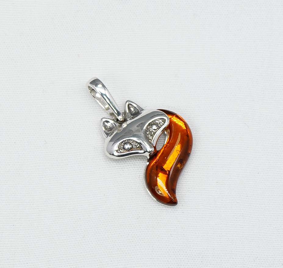 925 Solid Sterling Silver Natural Baltic Amber Chain Pendant-19.2 Inches