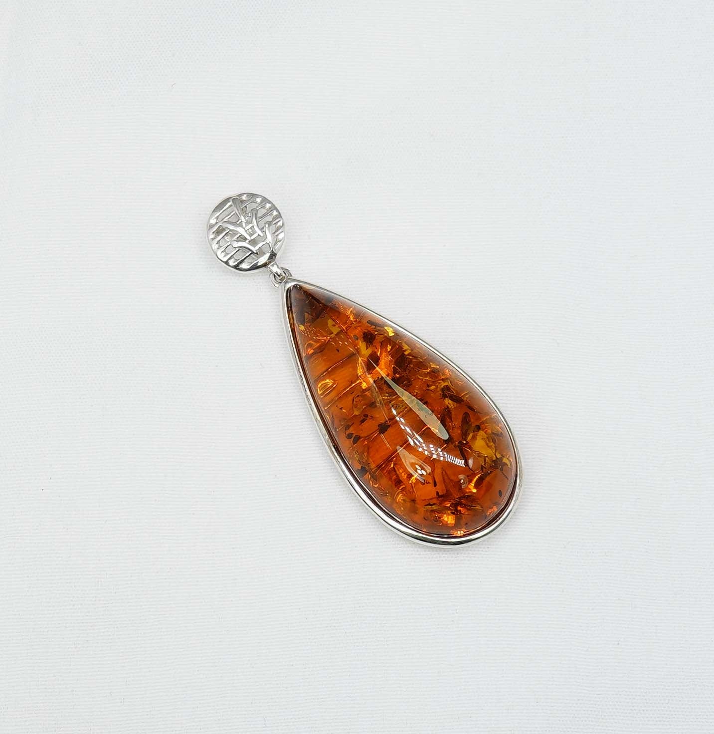 925 Solid Sterling Silver Natural Baltic Amber Chain Pendant-20.4 Inches