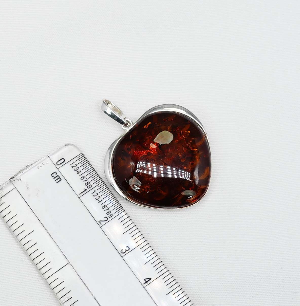 925 Solid Sterling Silver Natural Baltic Amber Heart Chain Pendant 19.6 Inche