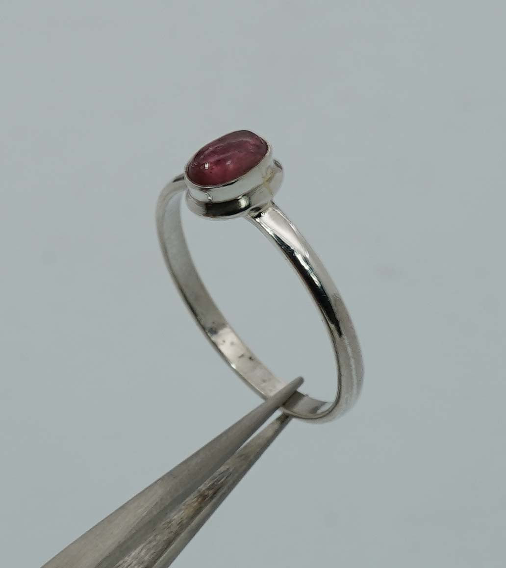 925 Solid Sterling Silver Natural Tourmaline Ring - 2 Grams