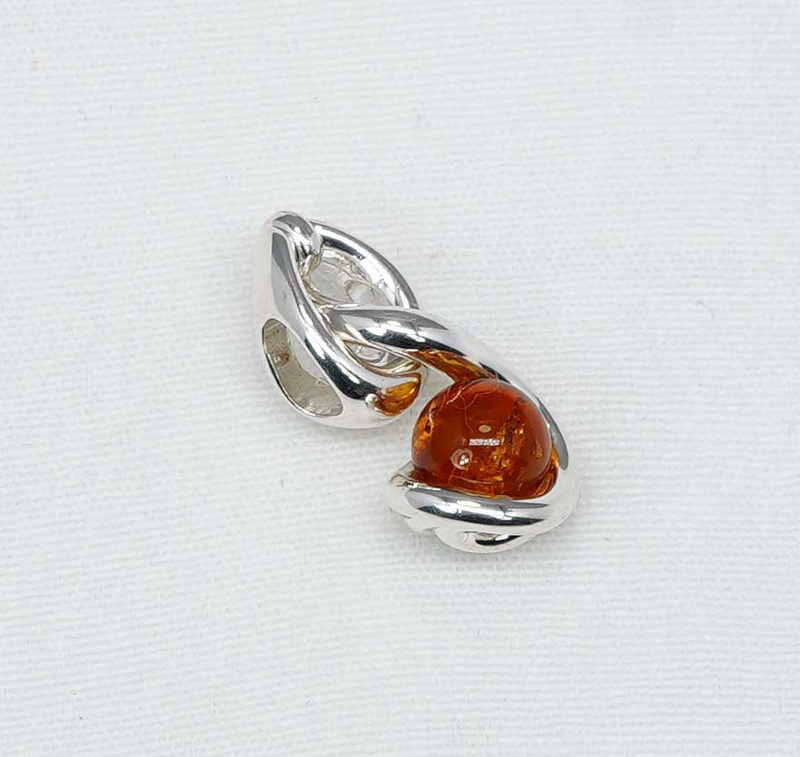 925 Solid Sterling Silver Natural Baltic Amber Chain Pendant- 18.8 Inches