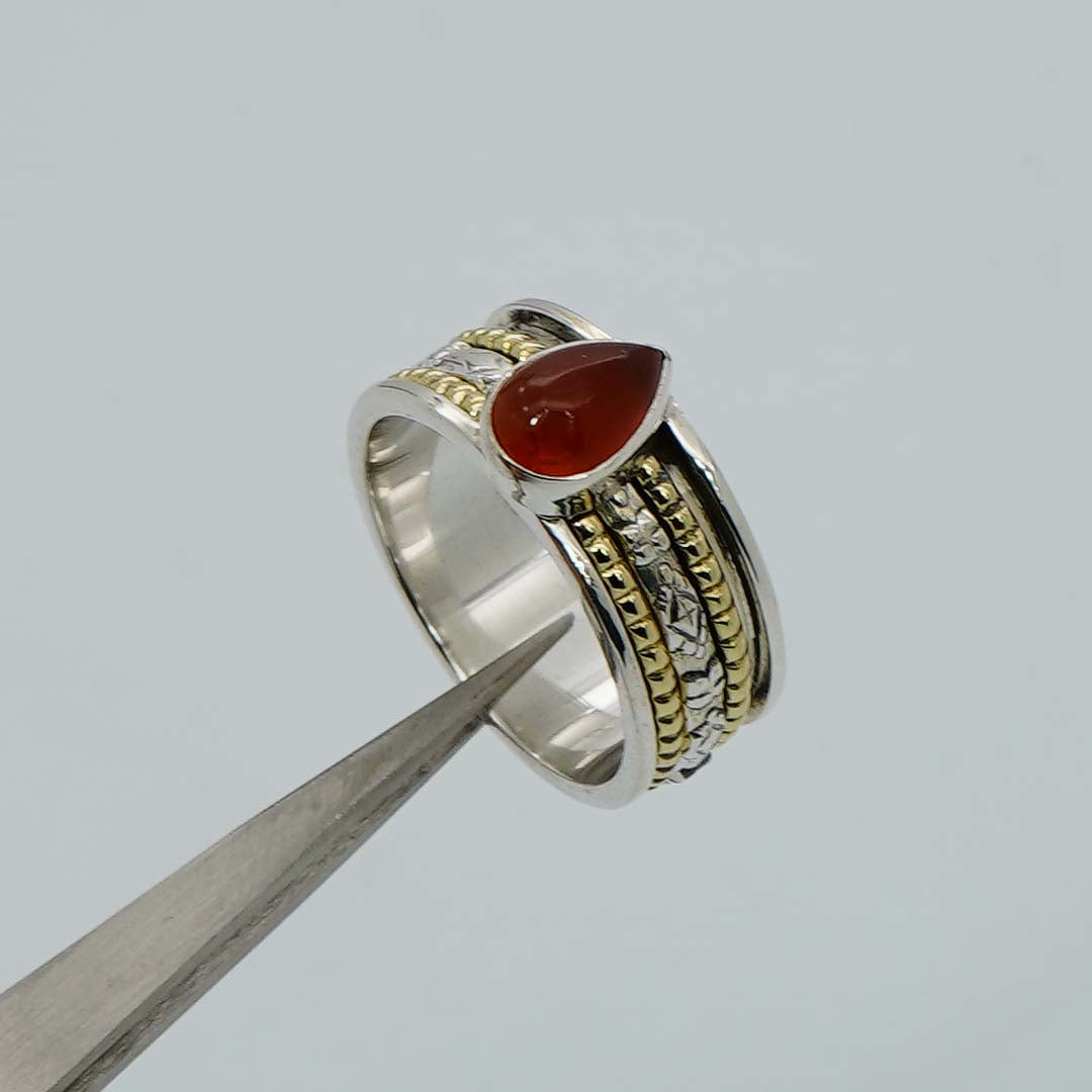 925 Solid Sterling Silver Two Tone Ring - 8 Grams