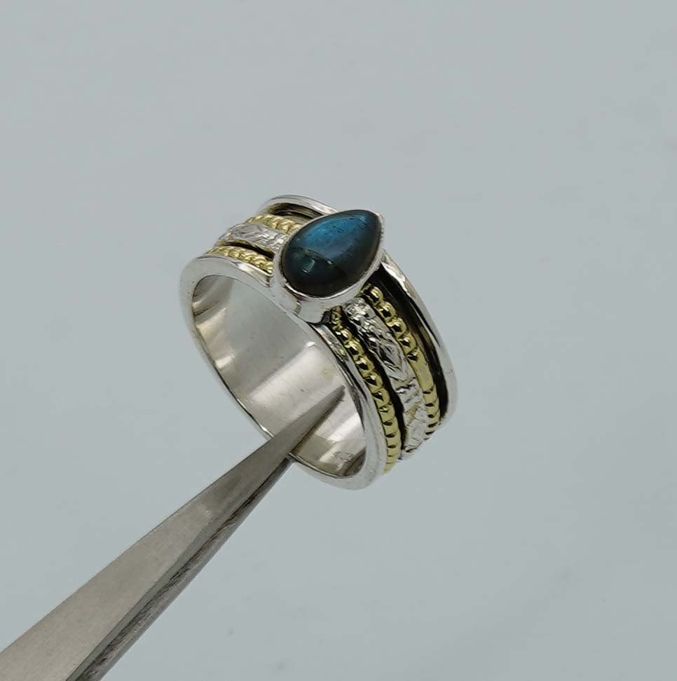 925 Solid Sterling Silver Two Tone Ring - 8 Grams