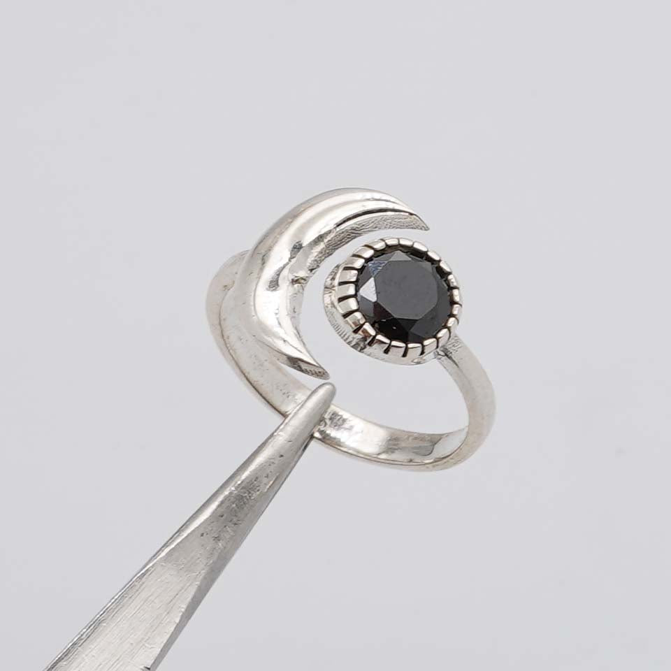 925 Solid Sterling Silver Moon Style Adjustable Ring - 2.7 Grams