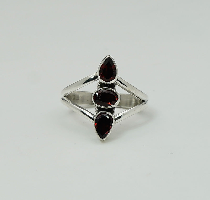 925 Sterling Silver faceted Gemstone Desinger Handmade Ring 3 Stone Ring