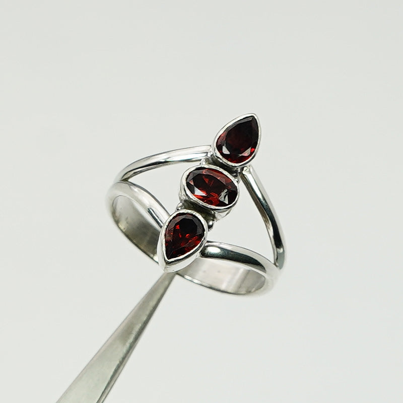 925 Sterling Silver faceted Gemstone Desinger Handmade Ring 3 Stone Ring