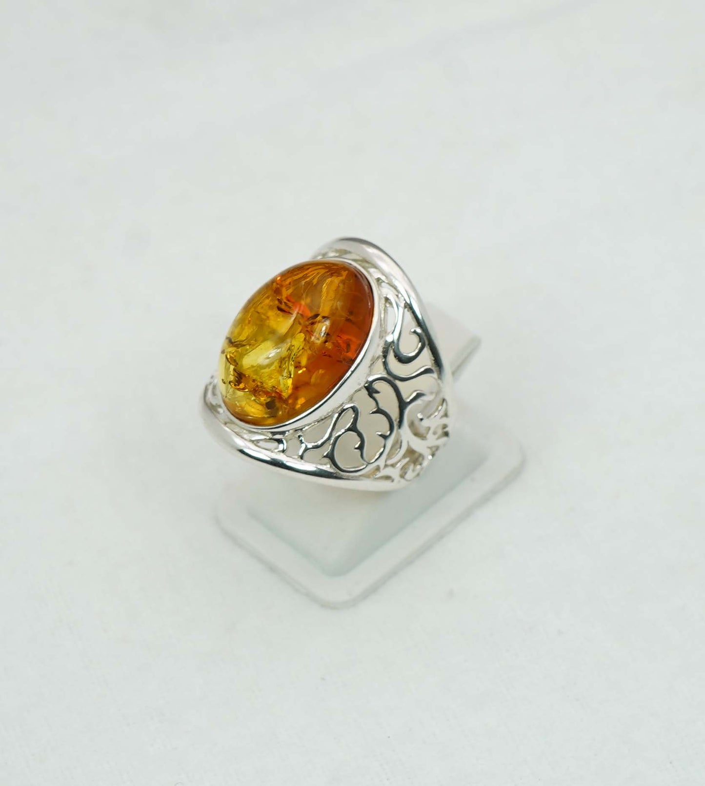 925 Solid Sterling Silver Natural Baltic Amber Ring - 6.8 Grams