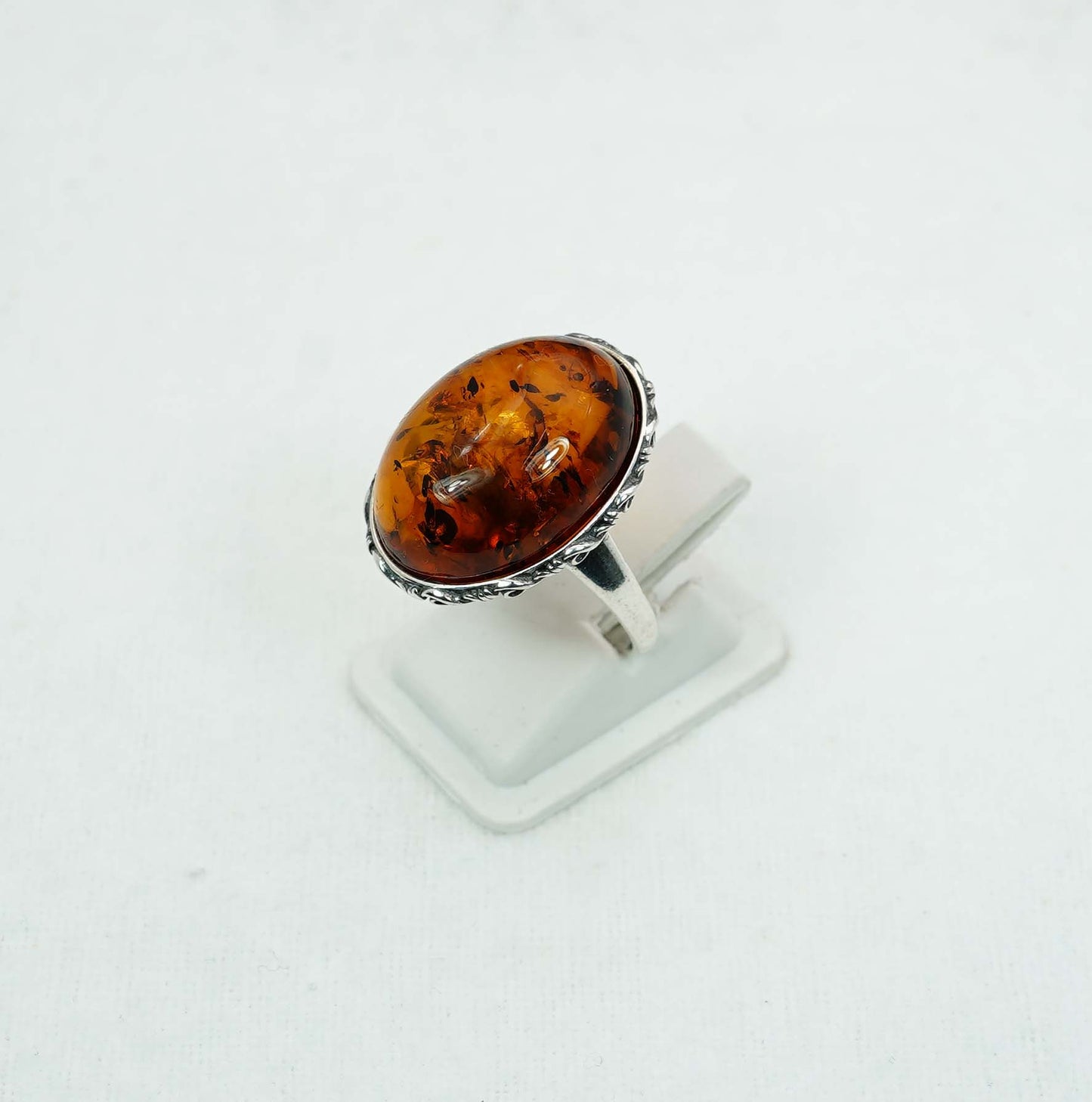 925 Solid Sterling Silver Natural Baltic Amber Ring - 4 Grams