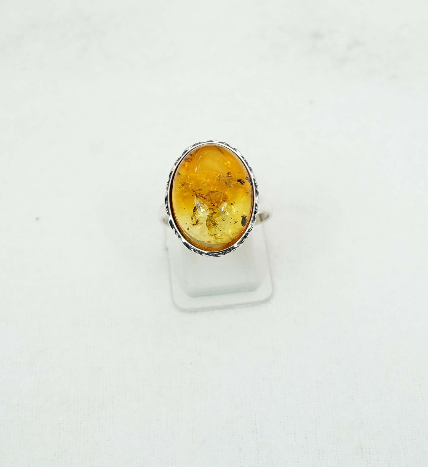 925 Solid Sterling Silver Natural Baltic Amber Ring - 3.6 Grams