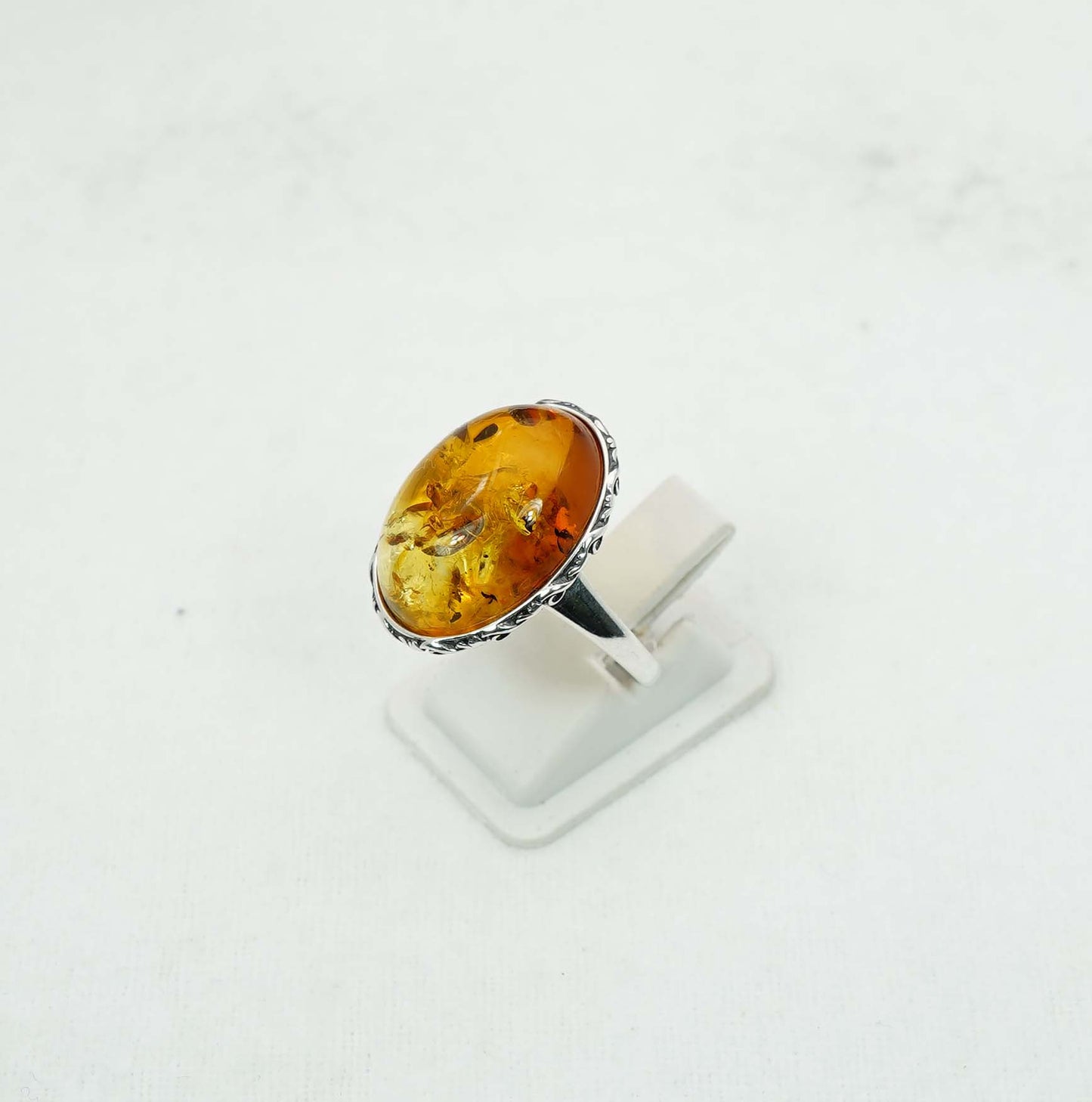 925 Solid Sterling Silver Natural Baltic Amber Ring - 3.6 Grams