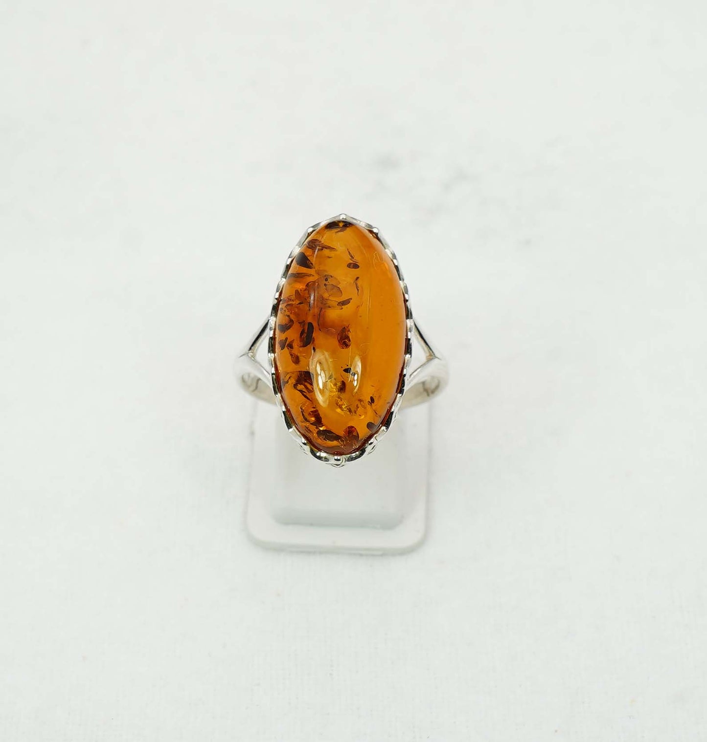 925 Solid Sterling Silver Natural Baltic Amber Ring - 3.6 Grams