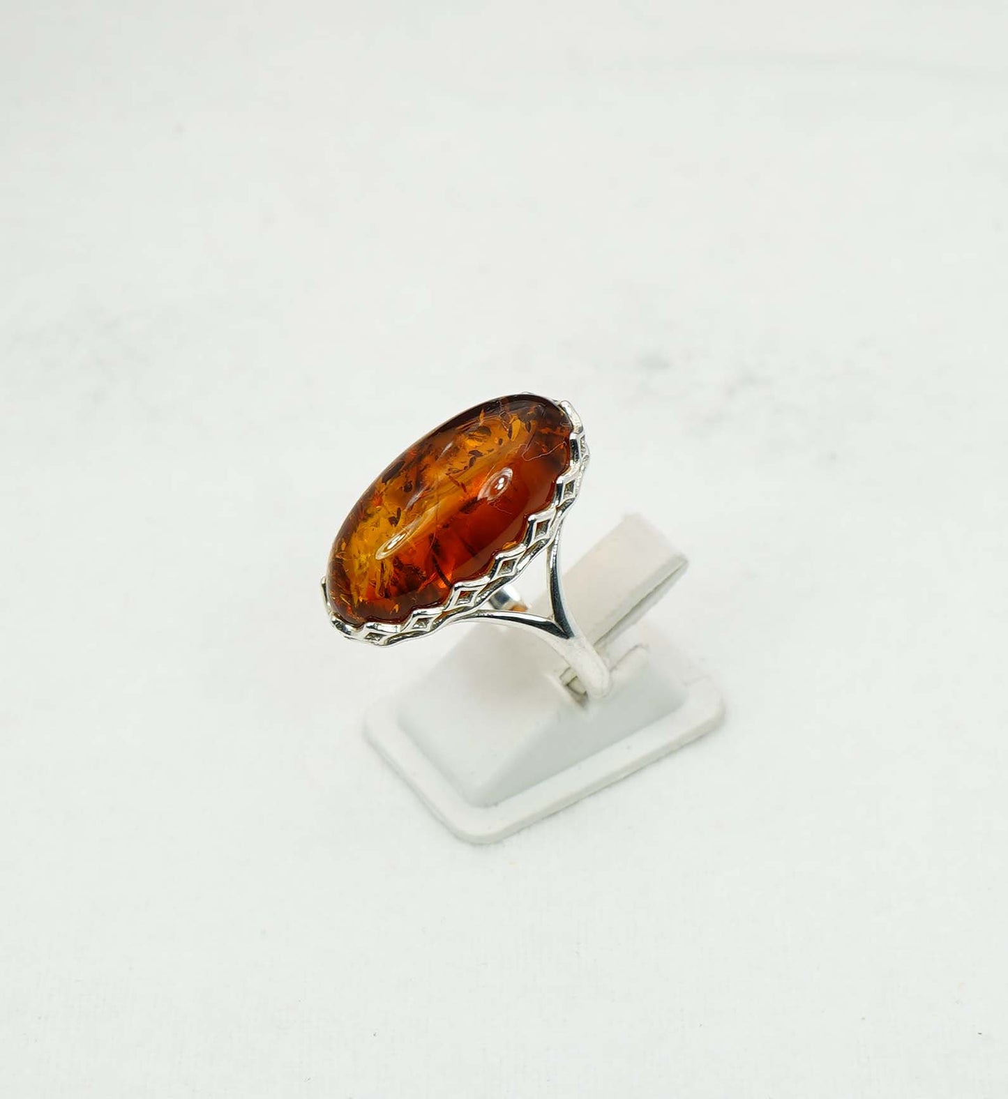 925 Solid Sterling Silver Natural Baltic Amber Ring - 3.6 Grams
