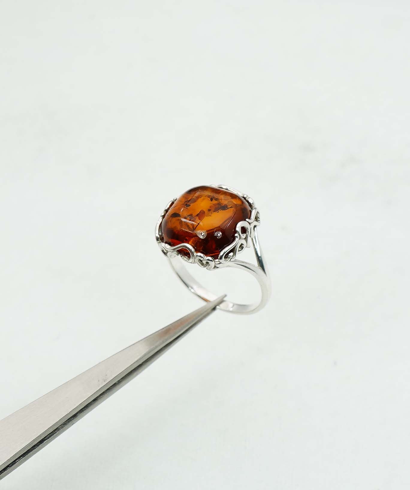 925 Solid Sterling Silver Natural Baltic Amber Ring - 3.1 Grams